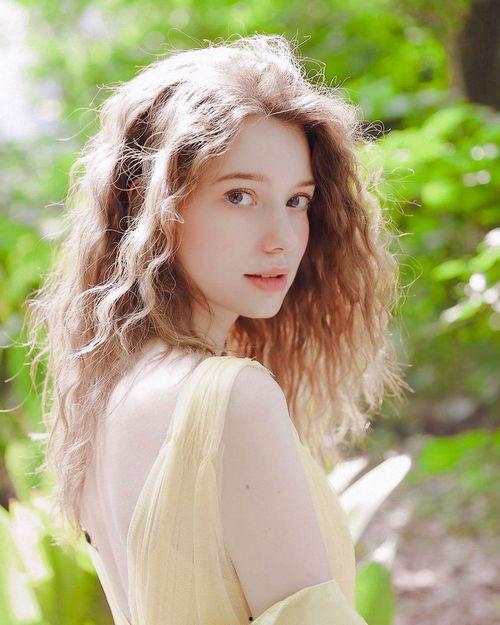 明星名字壁纸欧美风,明星名字的璀璨星光