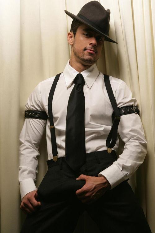 日本明星男明星gay,揭秘男明星的同志情缘