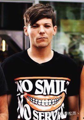 男生追男明星正常吗,男性粉丝对男明星的热爱是否正常？