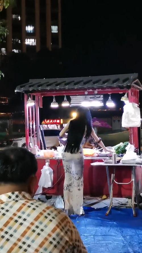 烧烤网红店西施视频,网红店美食探秘，视频带你领略独特风味